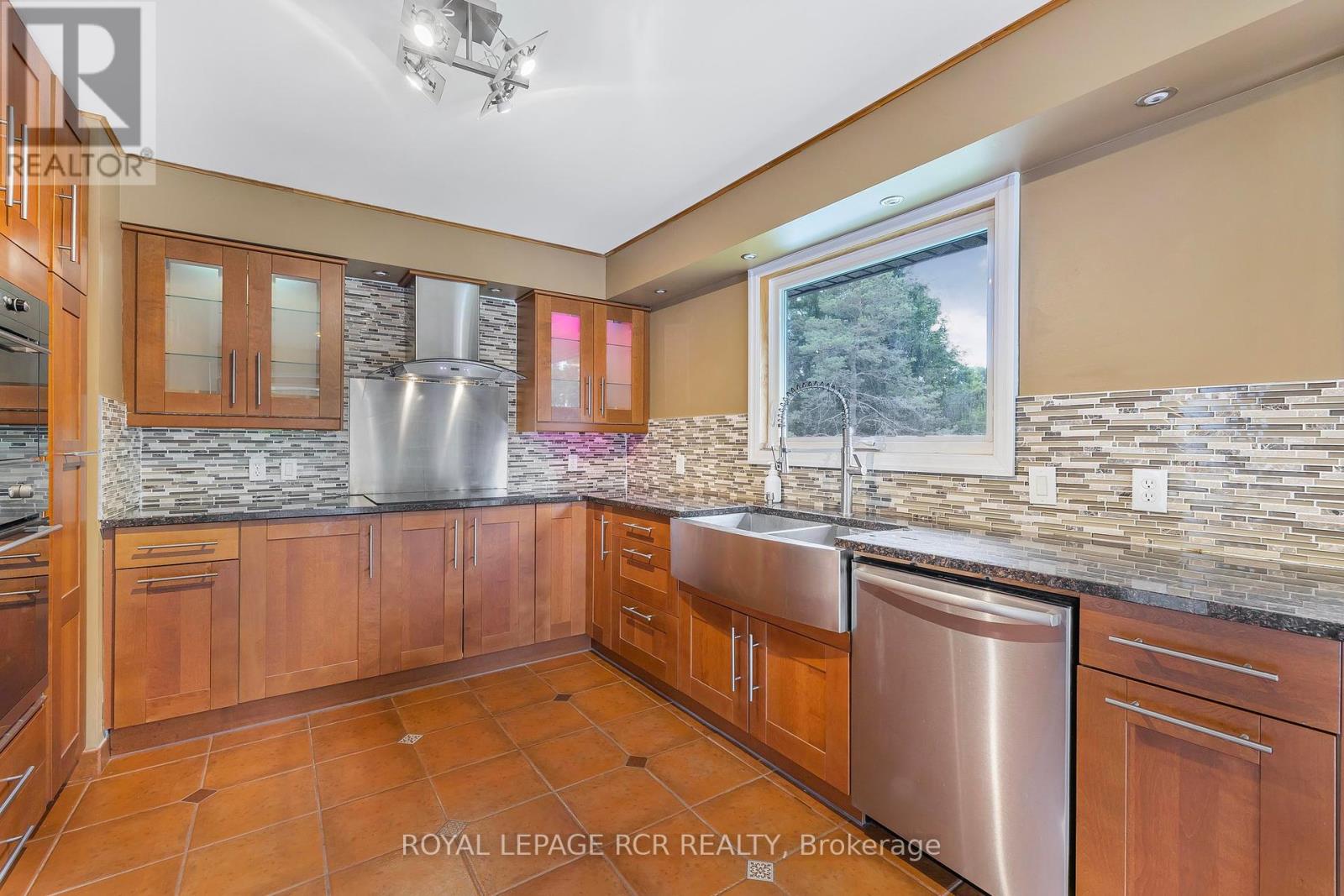Photo 15 of 487072 30th Side Road, Mono ON
