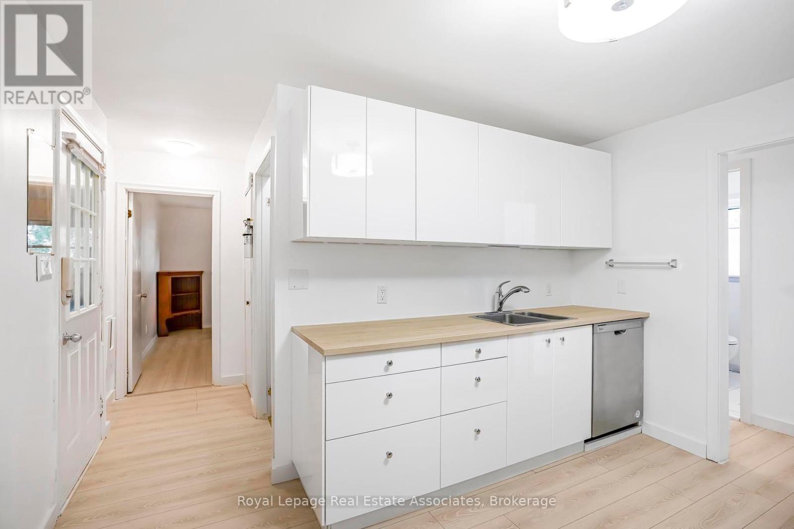 Photo 10 of 256 Chapel Street, Norfolk ON