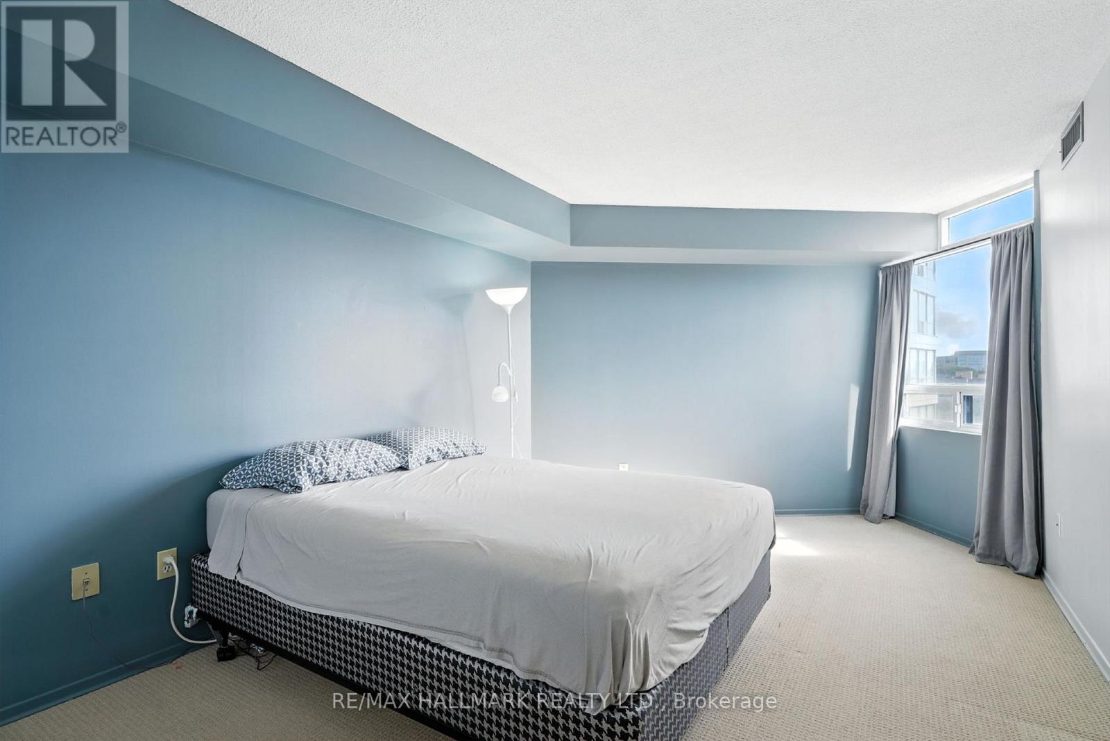 Photo 18 of 802 3050 Ellesmere Road, Toronto ON