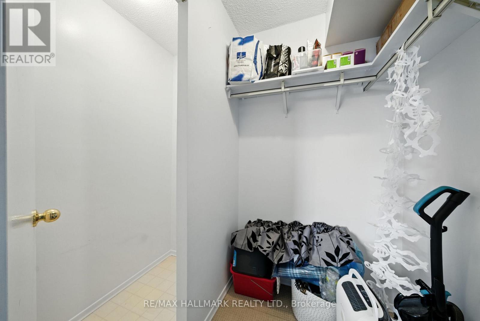 Photo 25 of 802 3050 Ellesmere Road, Toronto ON