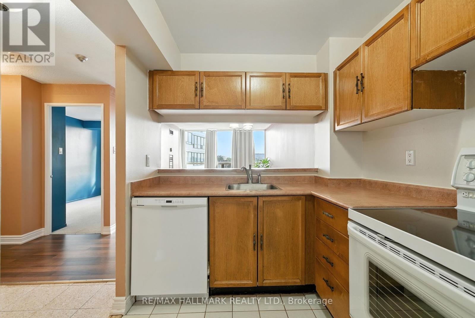 Photo 9 of 802 3050 Ellesmere Road, Toronto ON