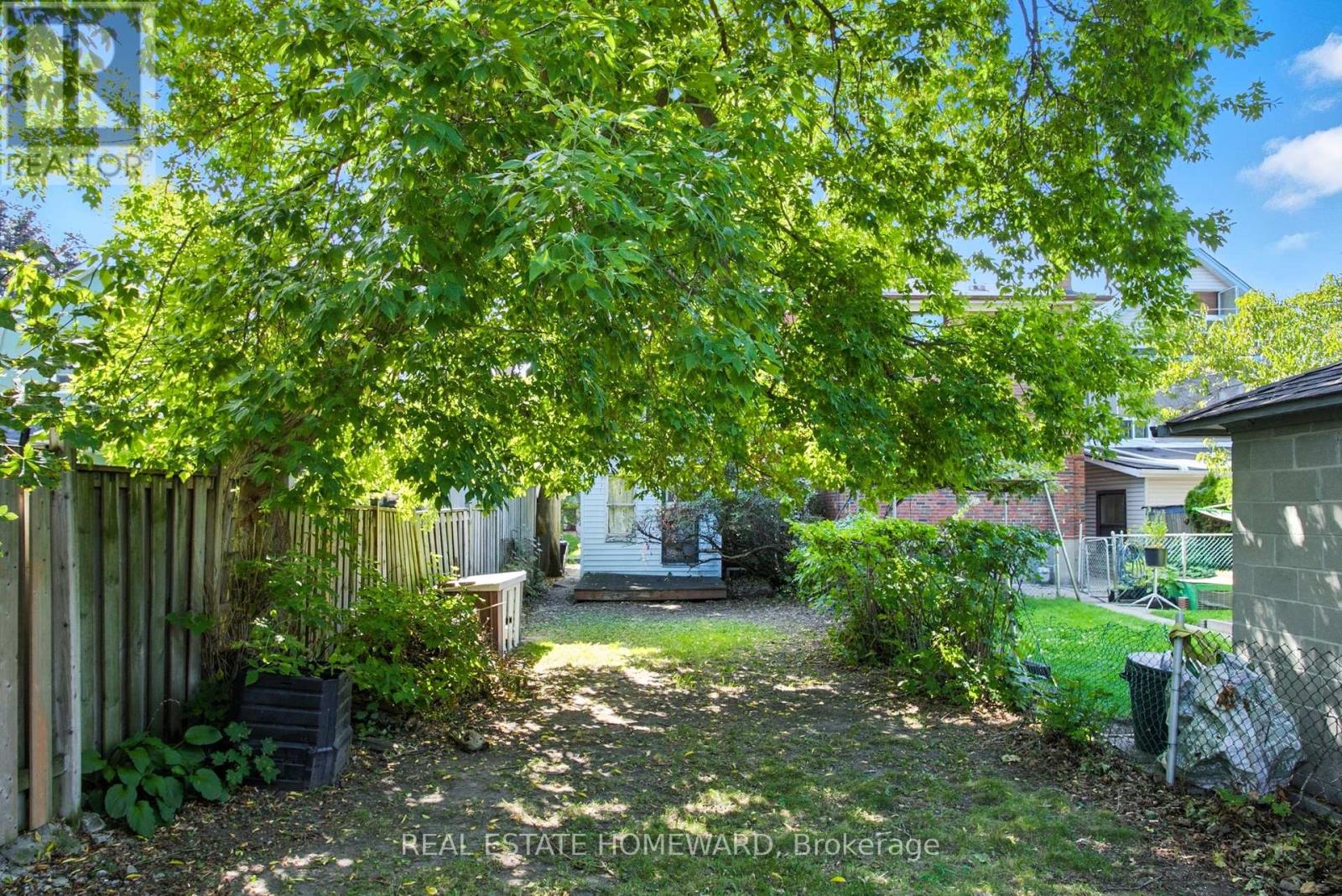 Photo 7 of 47 Eldon Avenue, Toronto ON