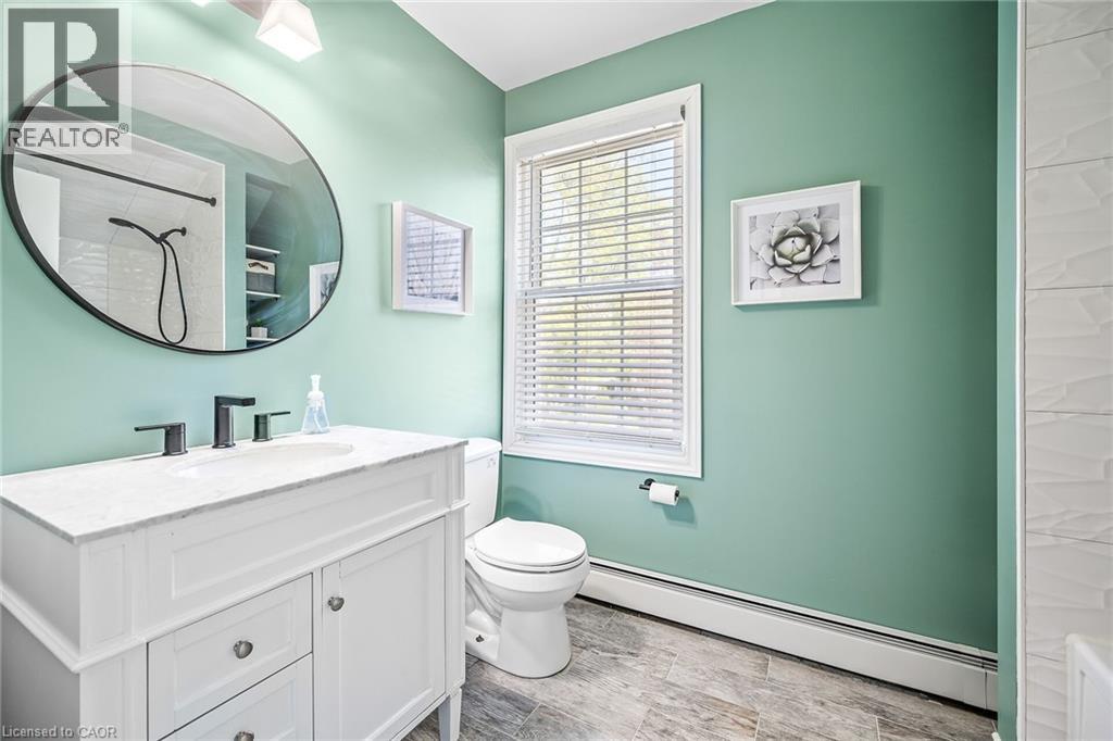Photo 26 of 22 Tolhurst Avenue, St George ON