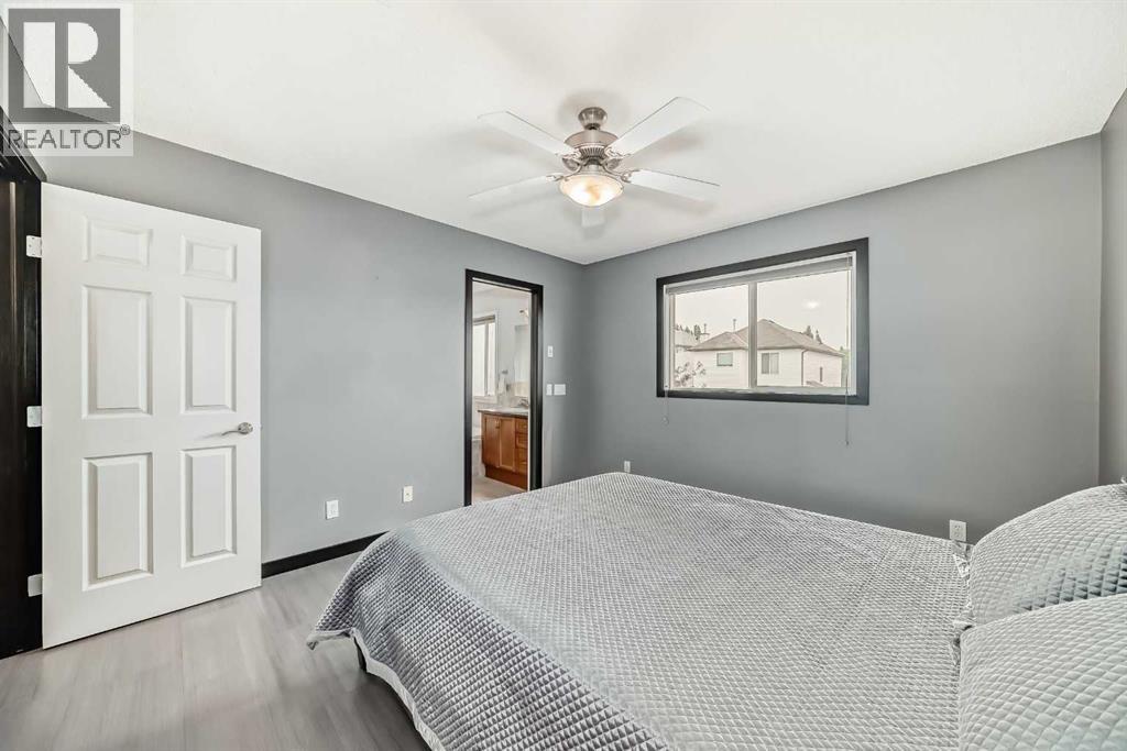 Single Family House 4 Level for Sale in  Covepark Green NE Coventry Hills Calgary 