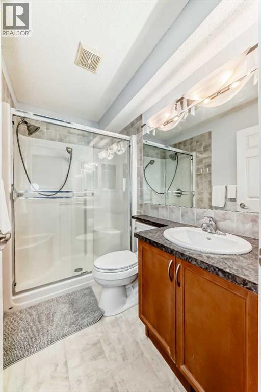 Single Family House 4 Level for Sale in  Covepark Green NE Coventry Hills Calgary 
