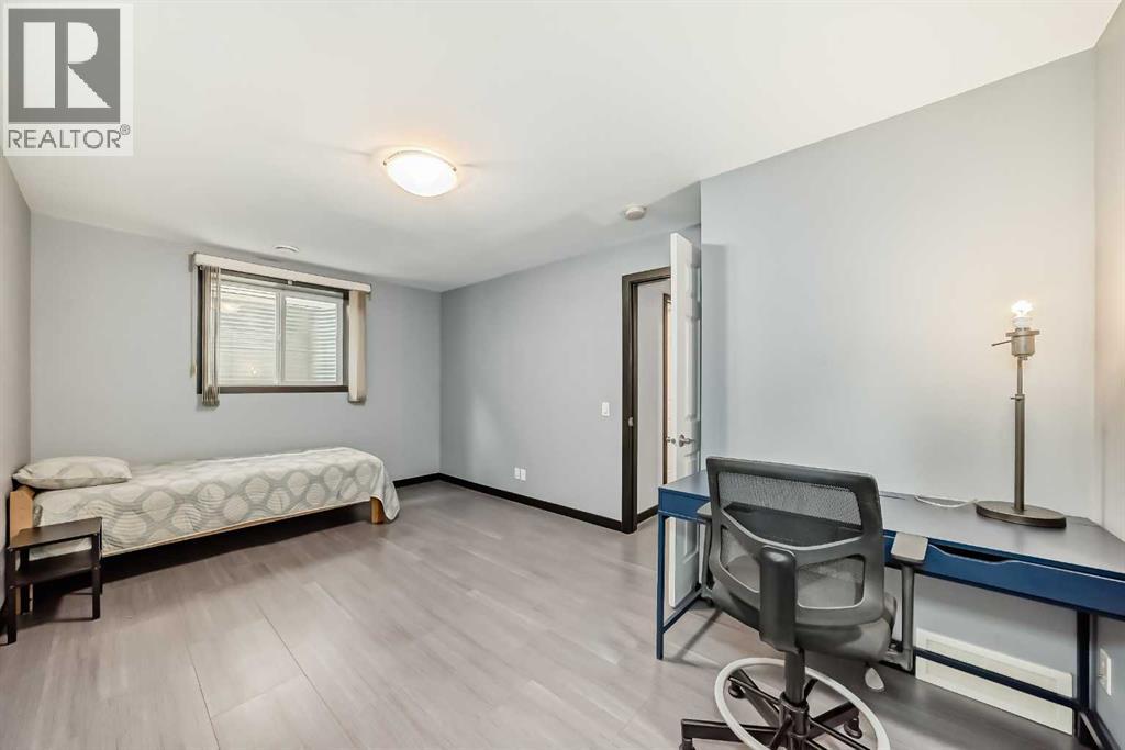 Single Family House 4 Level for Sale in  Covepark Green NE Coventry Hills Calgary 