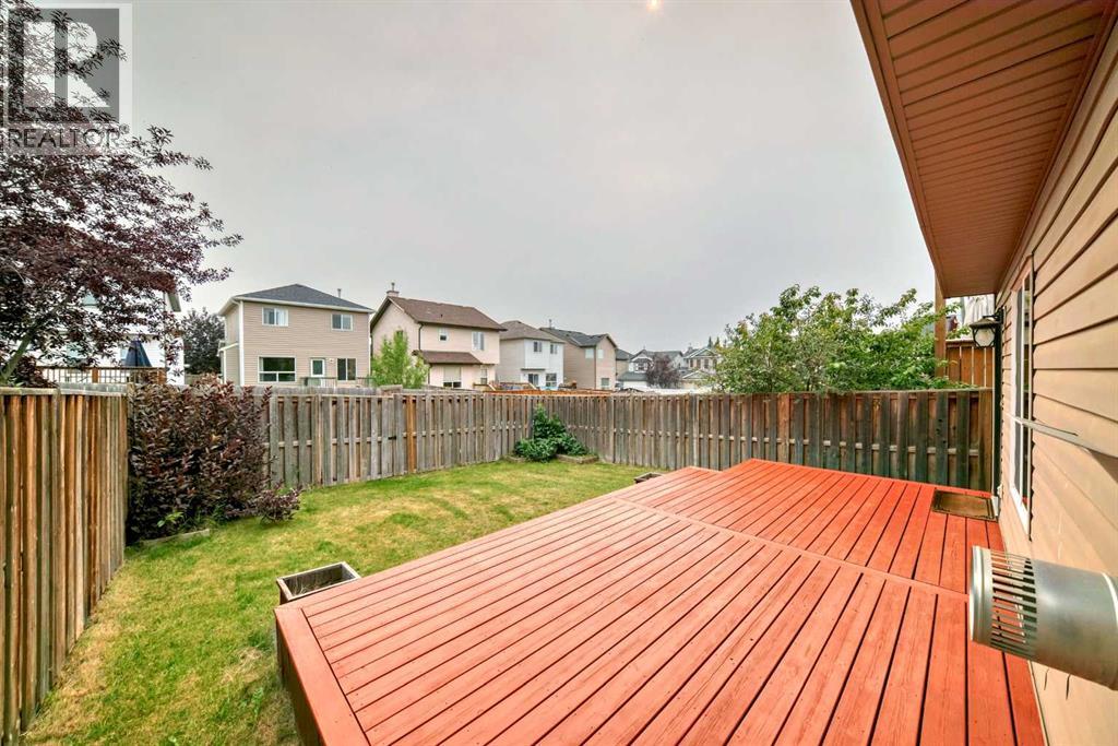 Single Family House 4 Level for Sale in  Covepark Green NE Coventry Hills Calgary 
