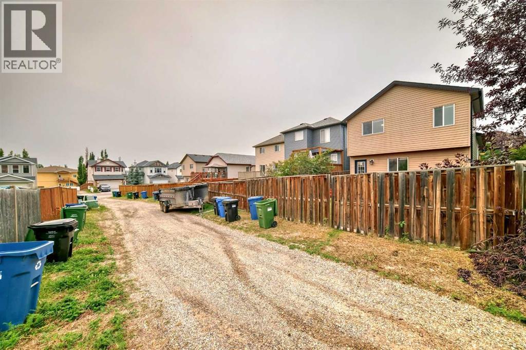 Single Family House 4 Level for Sale in  Covepark Green NE Coventry Hills Calgary 