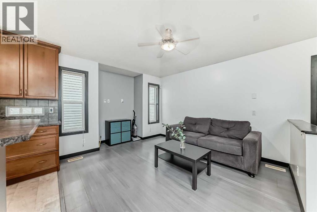 Single Family House 4 Level for Sale in  Covepark Green NE Coventry Hills Calgary 