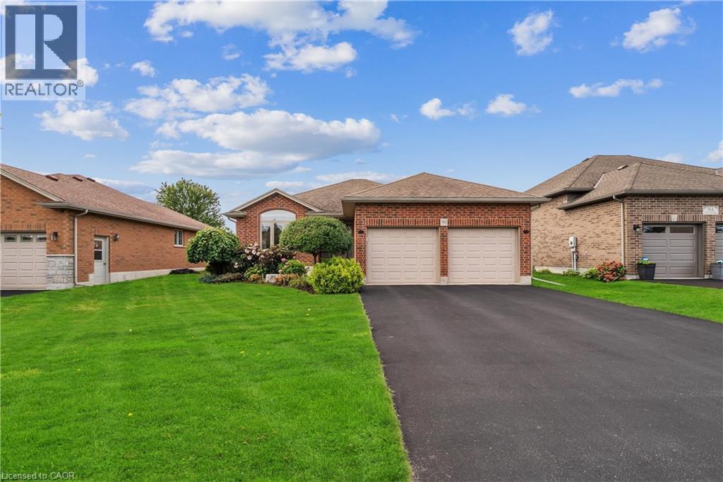 Photo 1 of 90 Driftwood Drive, Simcoe ON