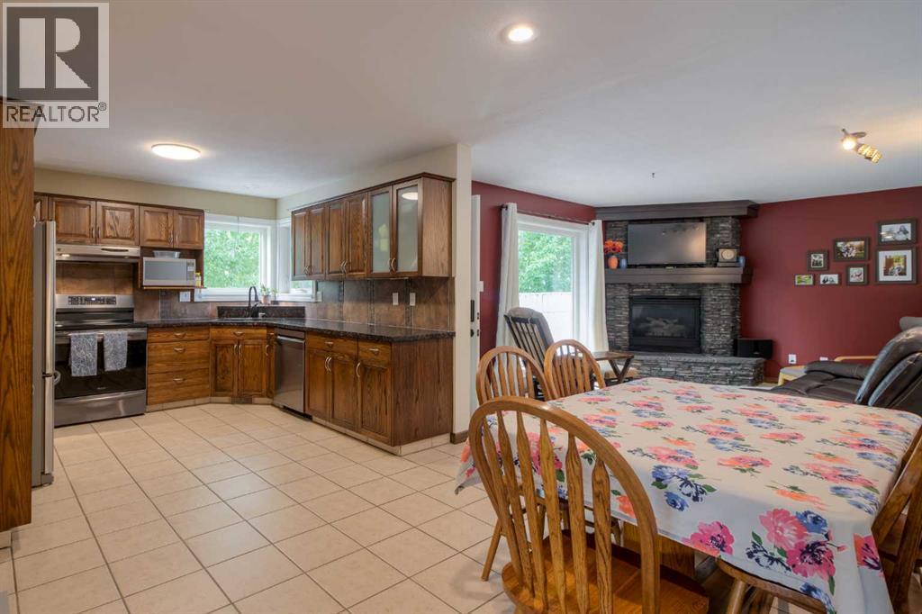 Photo 15 of 360 Heritage Crescent W, Lethbridge AB