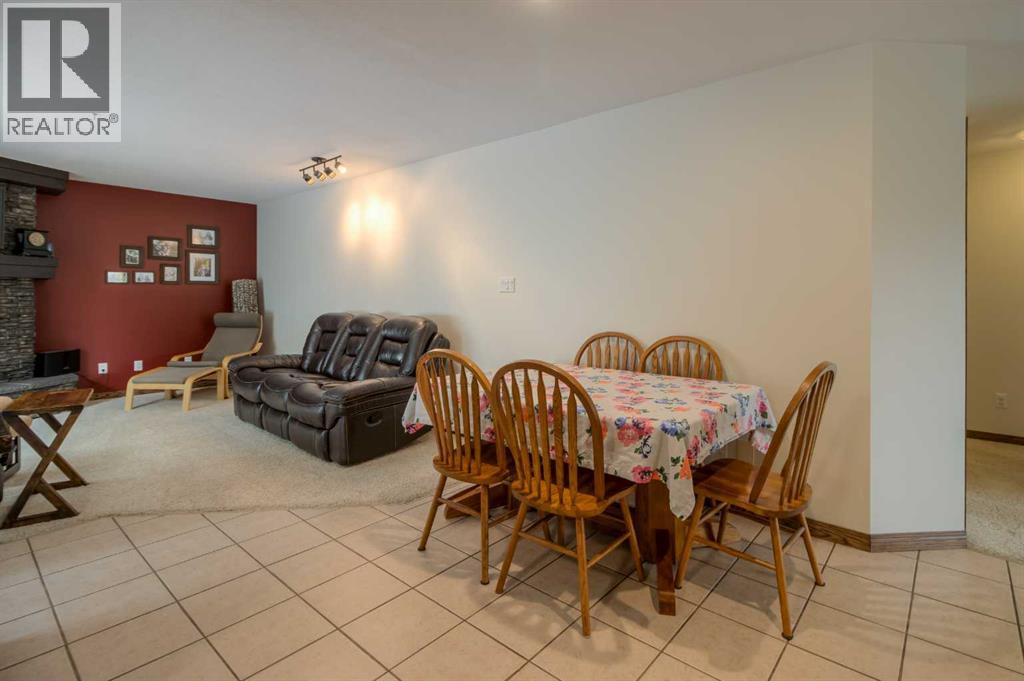 Photo 20 of 360 Heritage Crescent W, Lethbridge AB