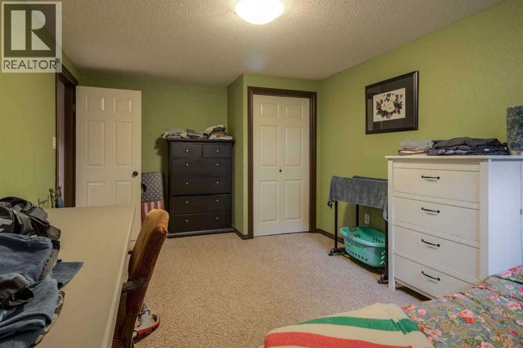 Photo 40 of 360 Heritage Crescent W, Lethbridge AB