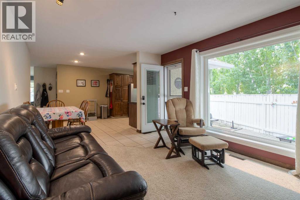 Photo 23 of 360 Heritage Crescent W, Lethbridge AB