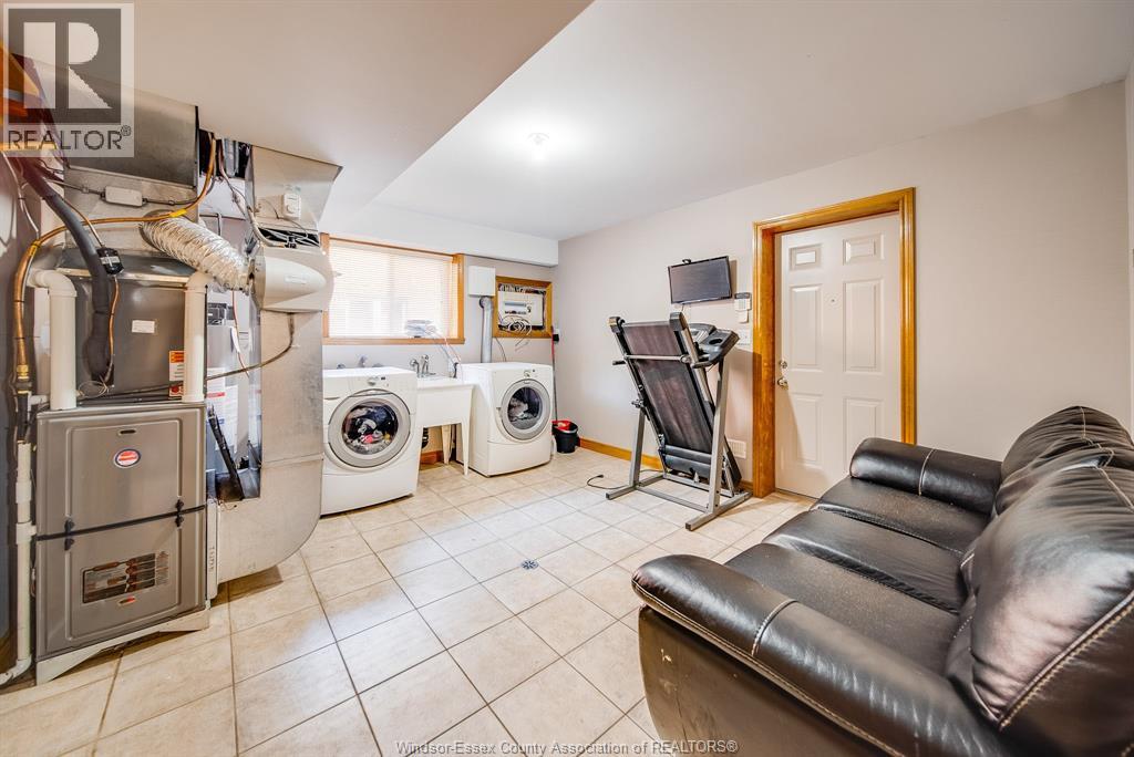 Photo 40 of 229 Gignac Crescent, Lasalle ON