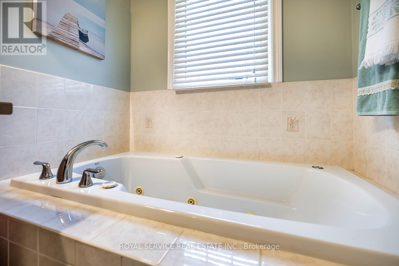Photo 26 of 15 Bloom Avenue, Clarington ON