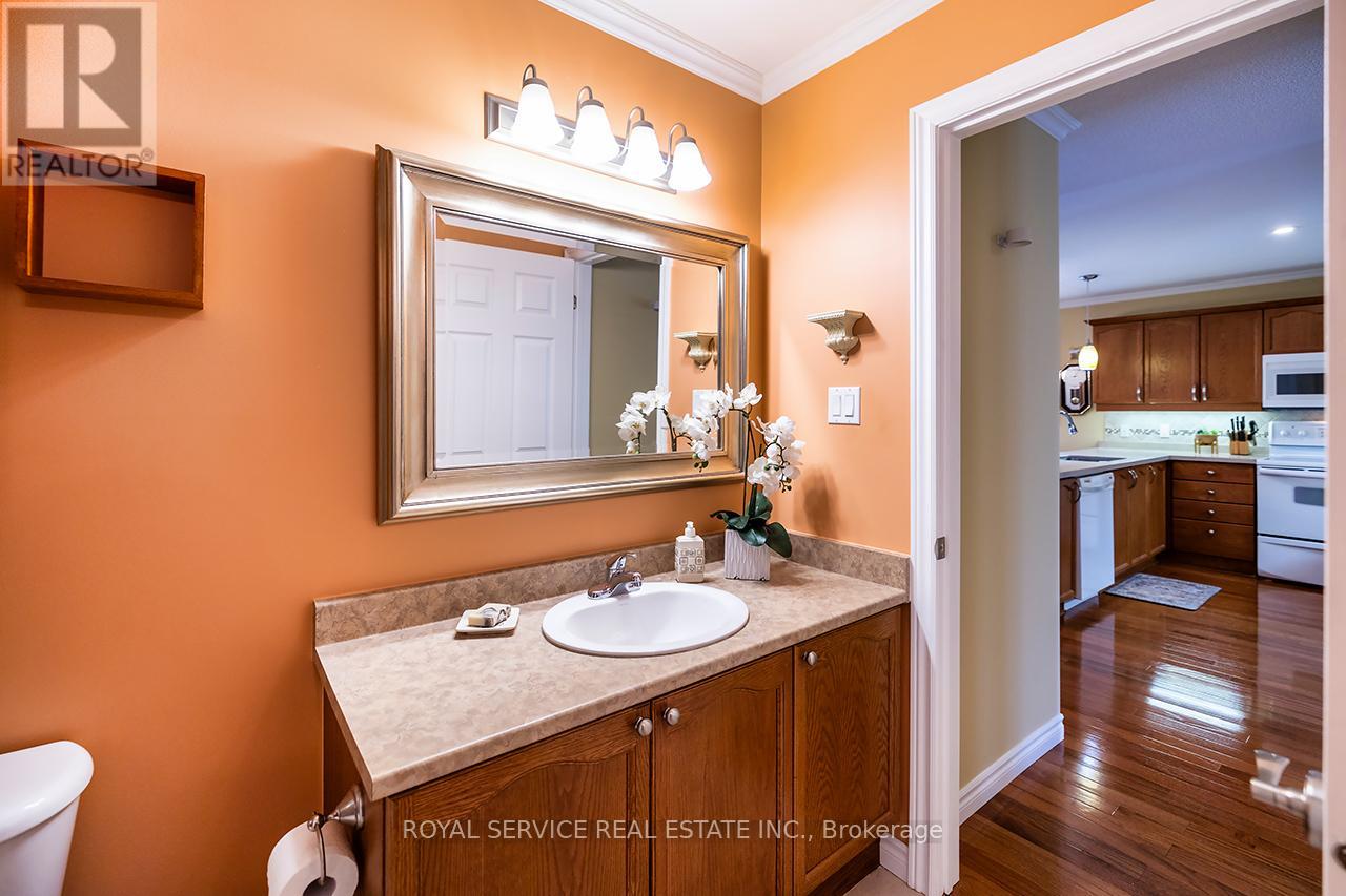 Photo 31 of 15 Bloom Avenue, Clarington ON