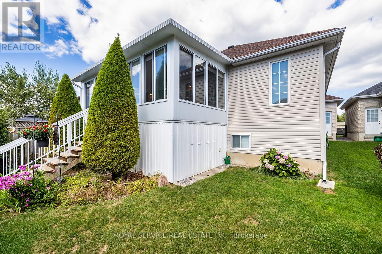 Photo 45 of 15 Bloom Avenue, Clarington ON
