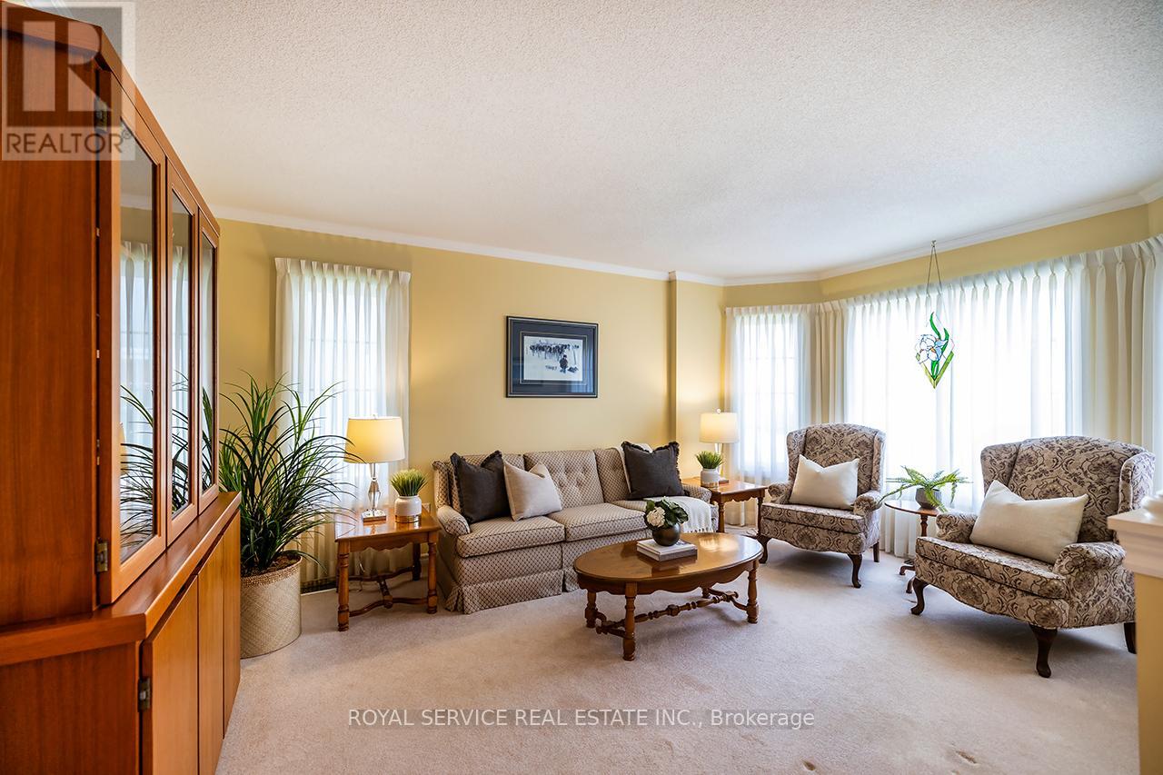 Photo 8 of 15 Bloom Avenue, Clarington ON
