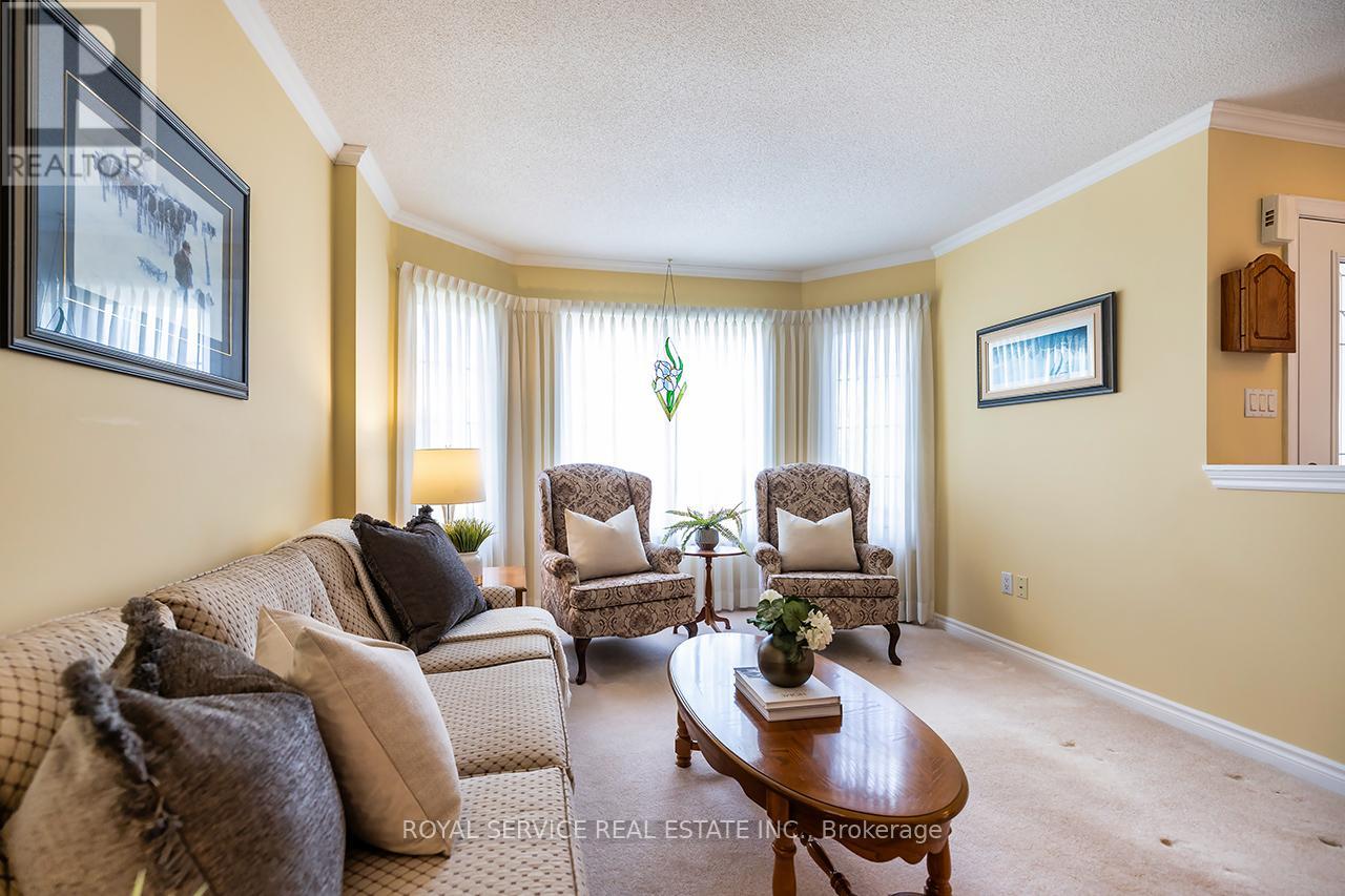 Photo 9 of 15 Bloom Avenue, Clarington ON