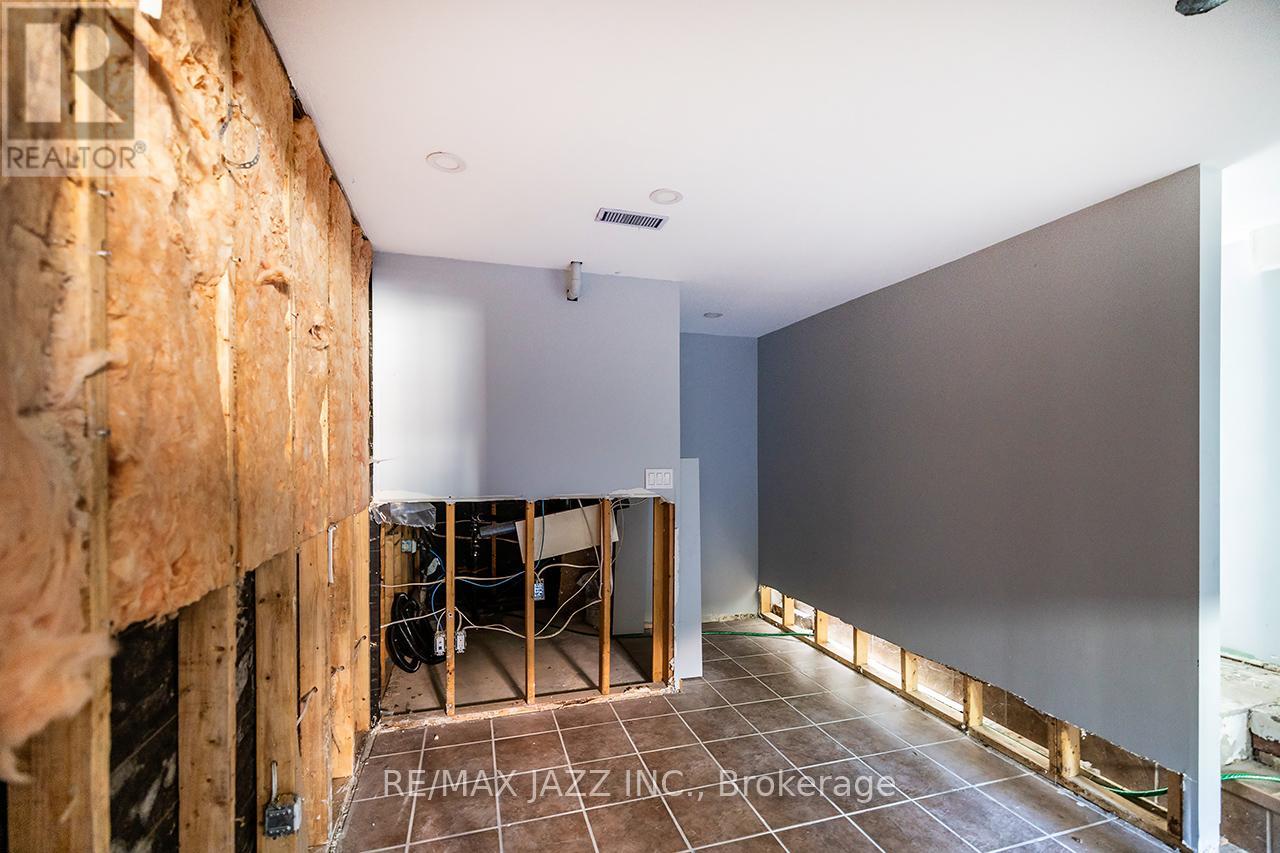 Photo 23 of 3151 Courtice Road, Clarington ON