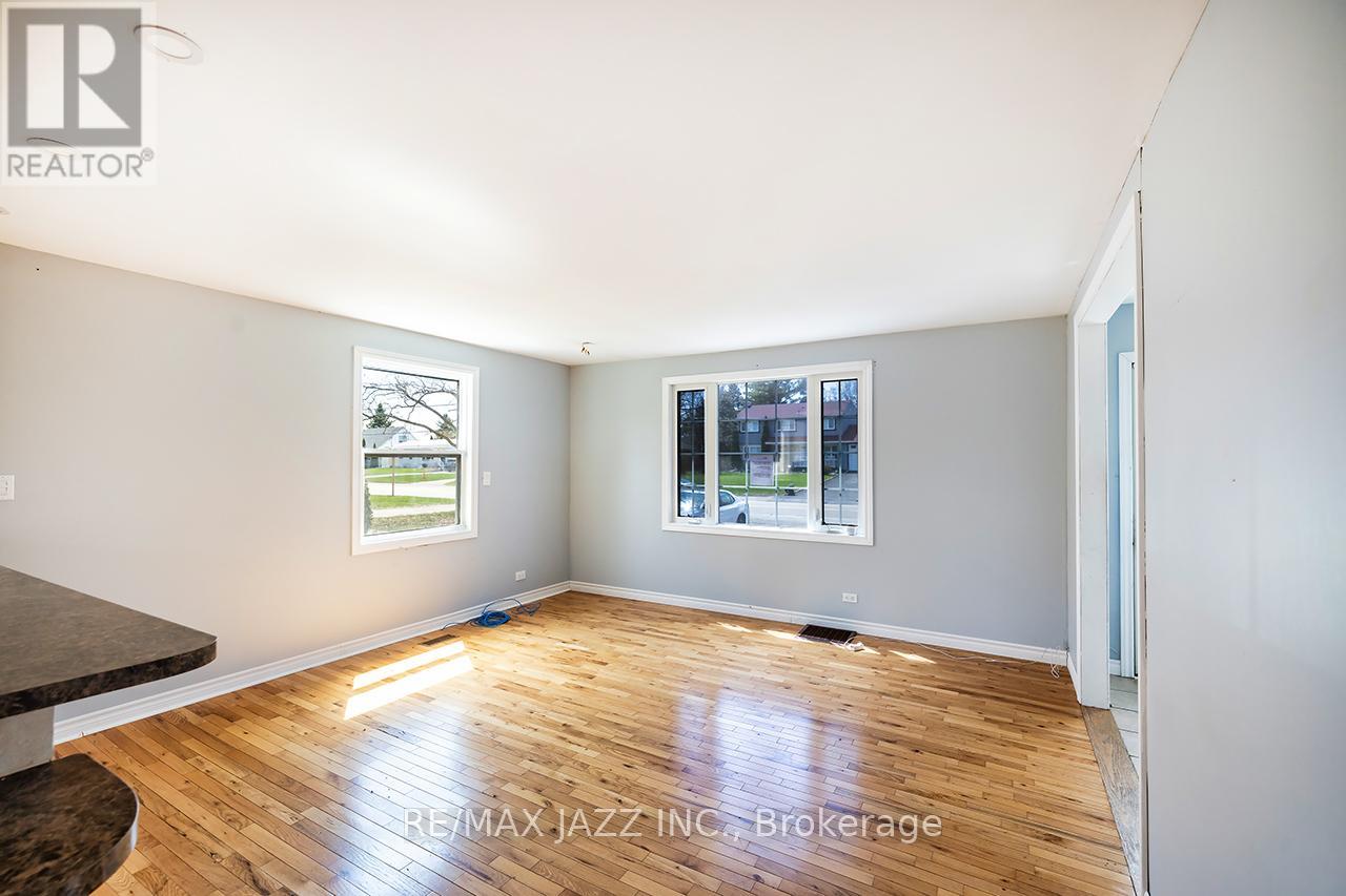 Photo 25 of 3151 Courtice Road, Clarington ON