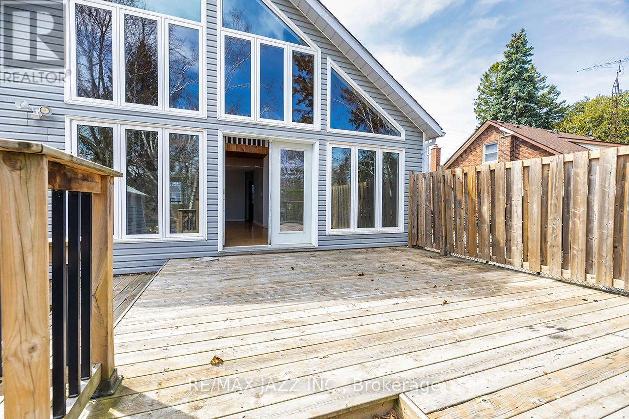 Photo 35 of 3151 Courtice Road, Clarington ON