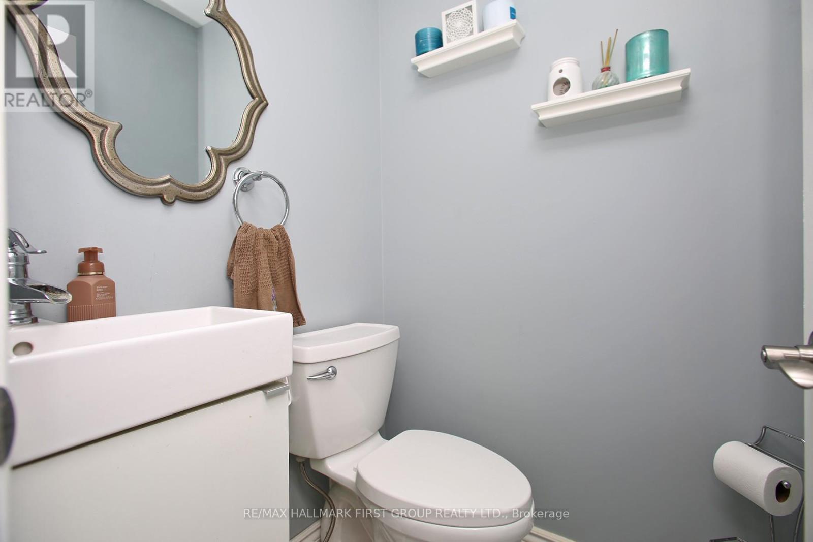 Photo 17 of Upper 213 Glen Hill Drive, Whitby ON