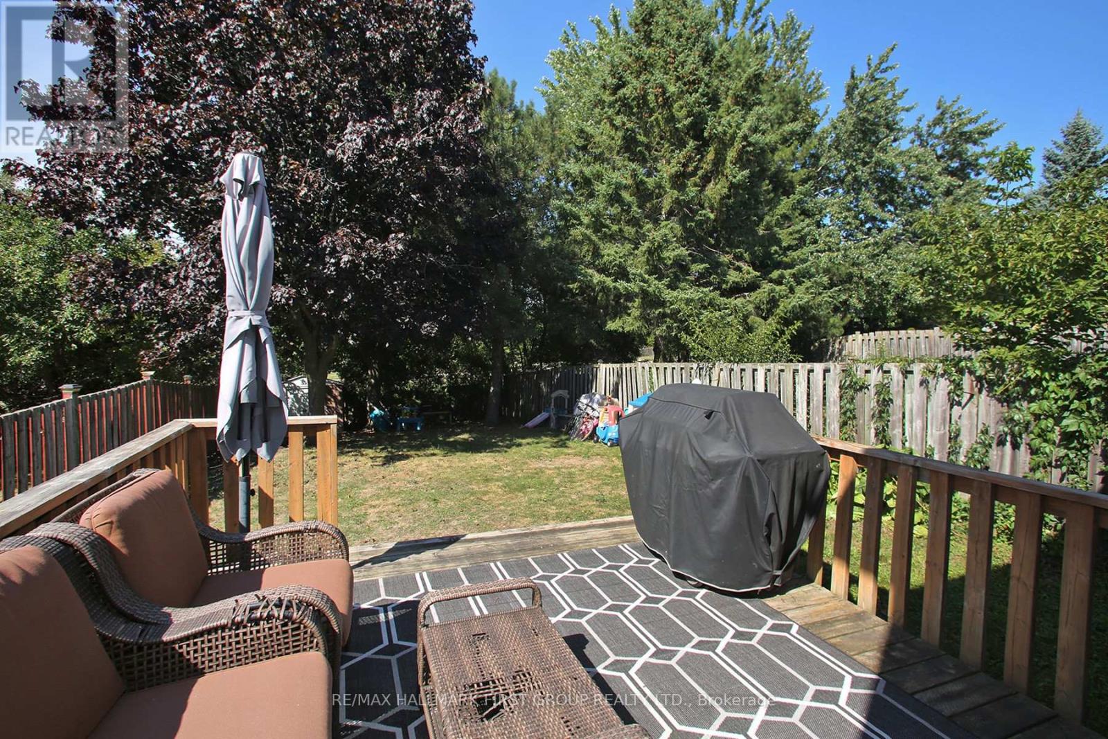 Photo 27 of Upper 213 Glen Hill Drive, Whitby ON