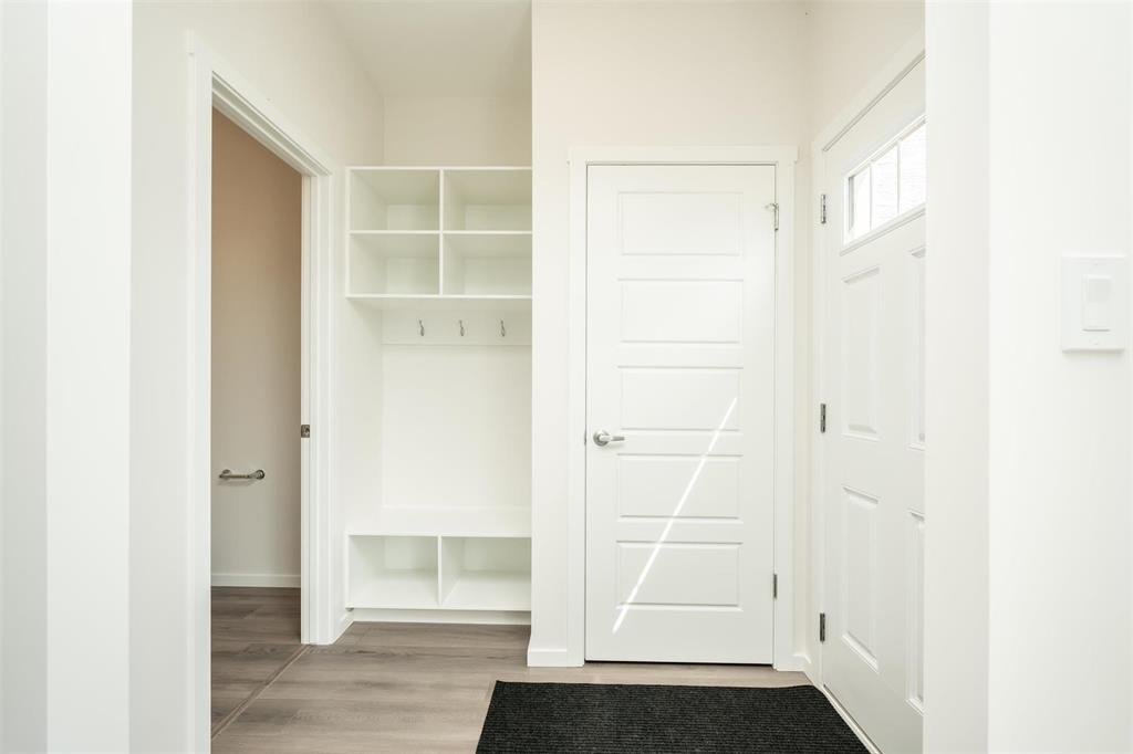 Photo 12 of 247 Avior Drive, Winnipeg MB