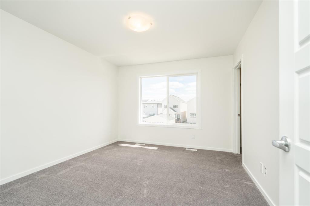 Photo 16 of 247 Avior Drive, Winnipeg MB