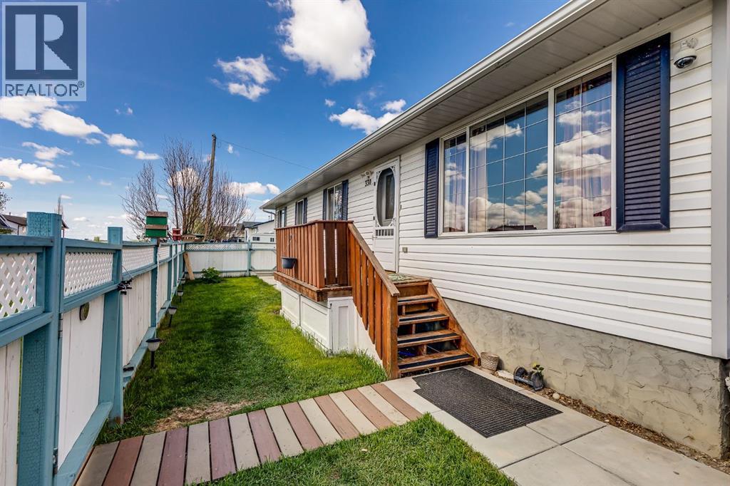 Photo 5 of 330 9 Street, Beiseker AB