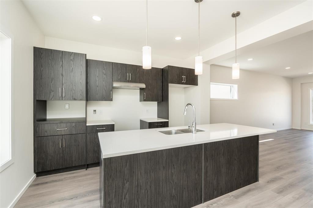 Photo 10 of 247 Avior Drive, Winnipeg MB