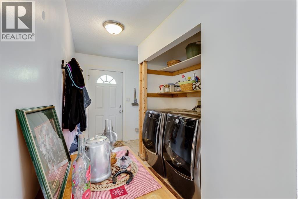 Photo 13 of 330 9 Street, Beiseker AB
