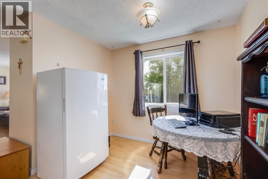 Photo 12 of 330 9 Street, Beiseker AB