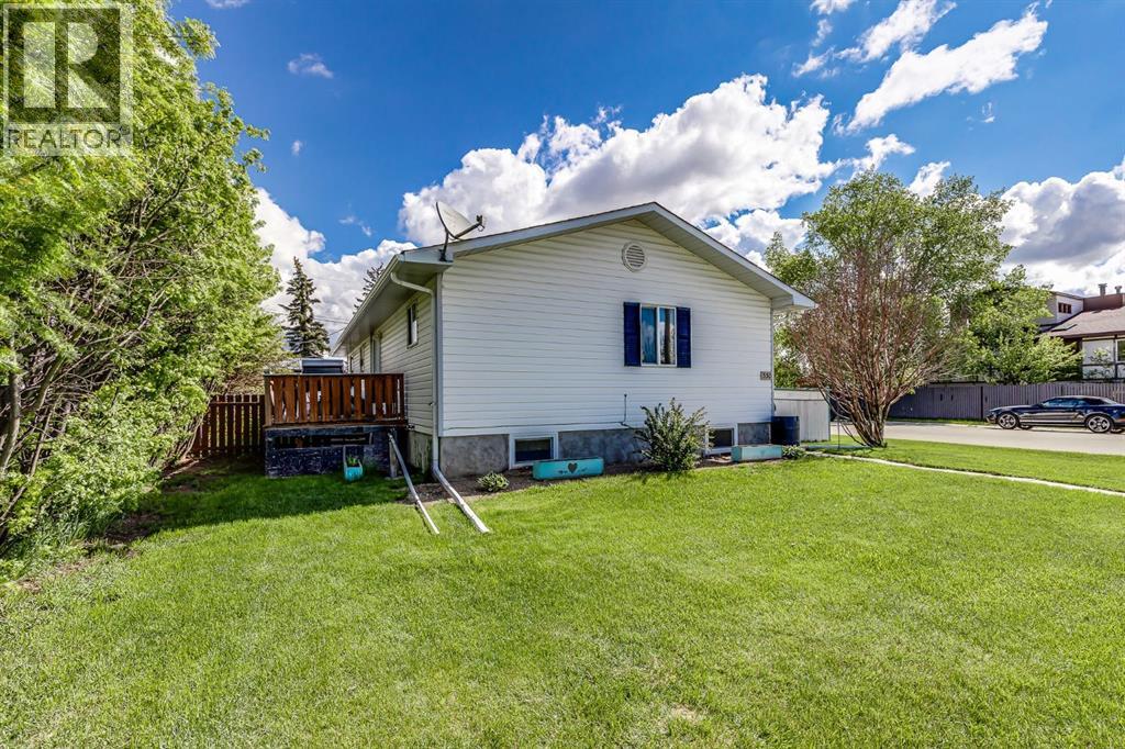Photo 21 of 330 9 Street, Beiseker AB