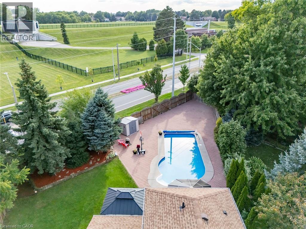 Photo 45 of 3 Nature Court, Hamilton ON