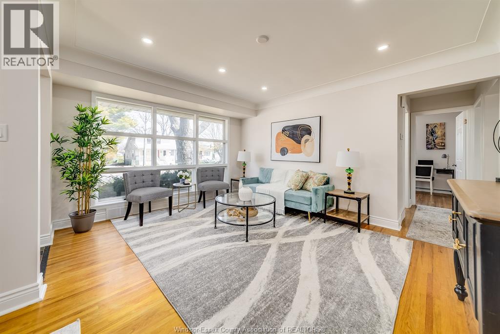 Photo 8 of 465 Riverdale Avenue, Windsor ON