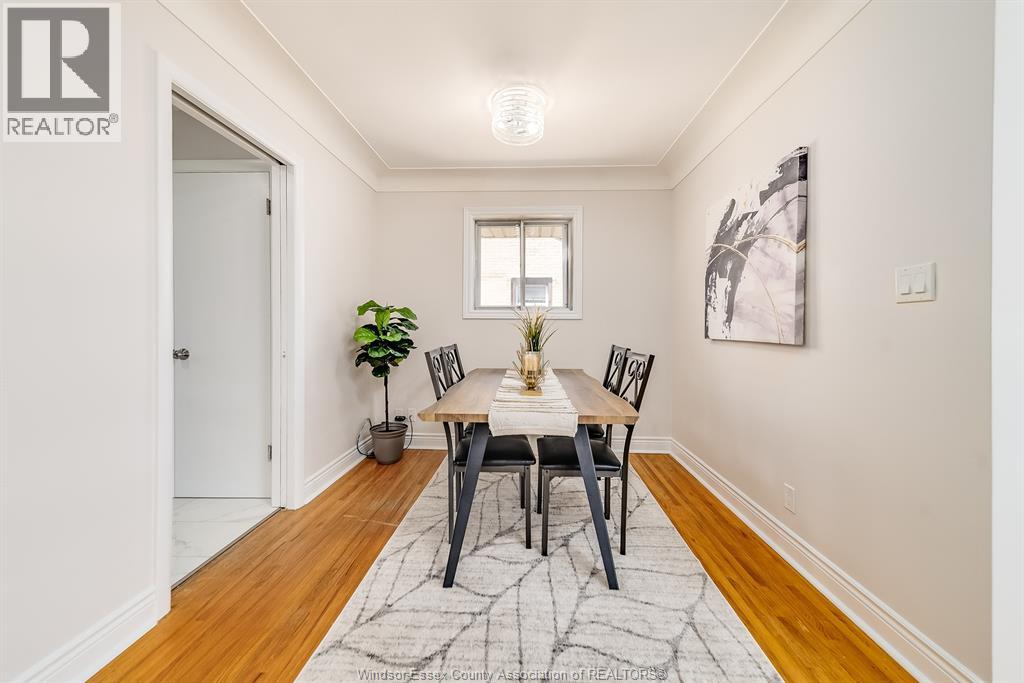 Photo 11 of 465 Riverdale Avenue, Windsor ON