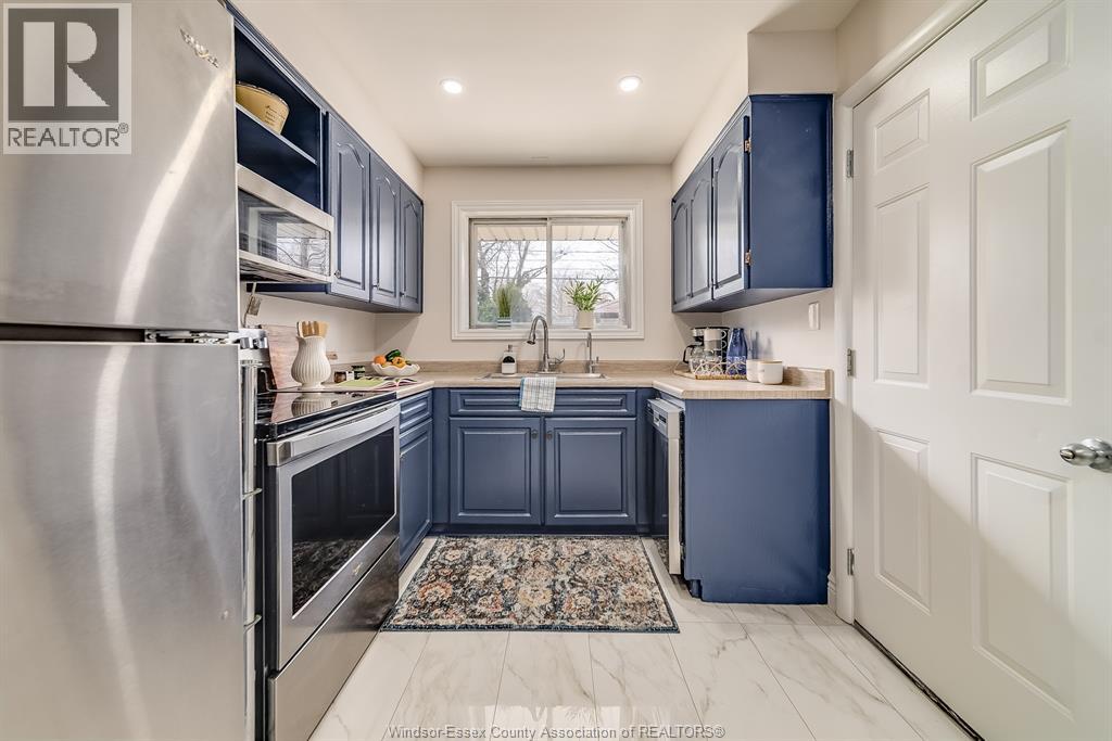 Photo 14 of 465 Riverdale Avenue, Windsor ON