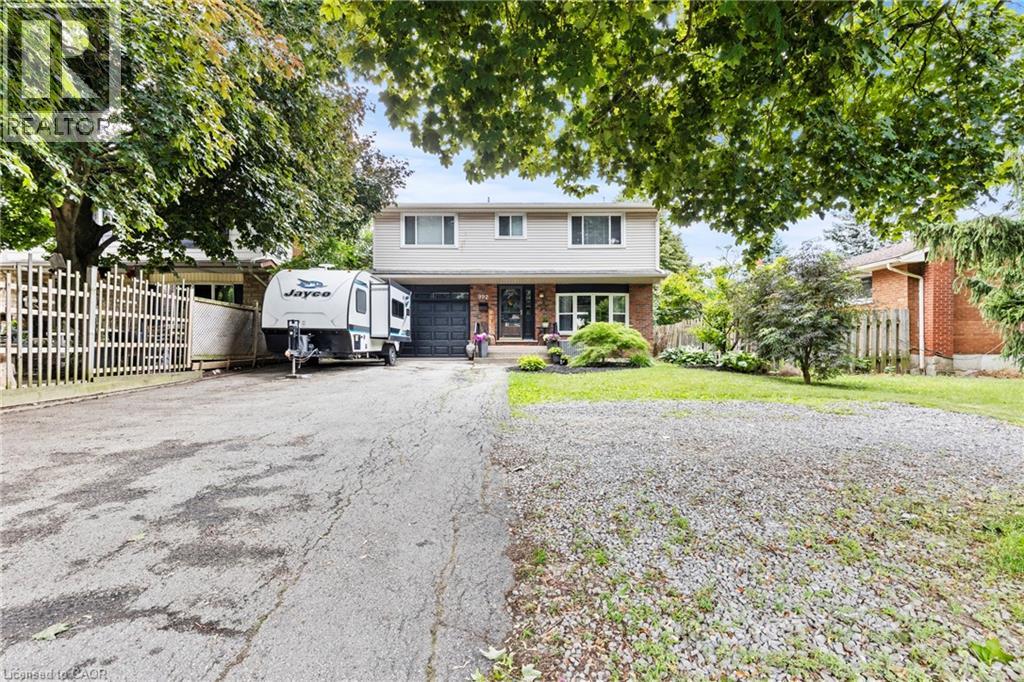 Photo 2 of 992 Garth Street, Hamilton ON