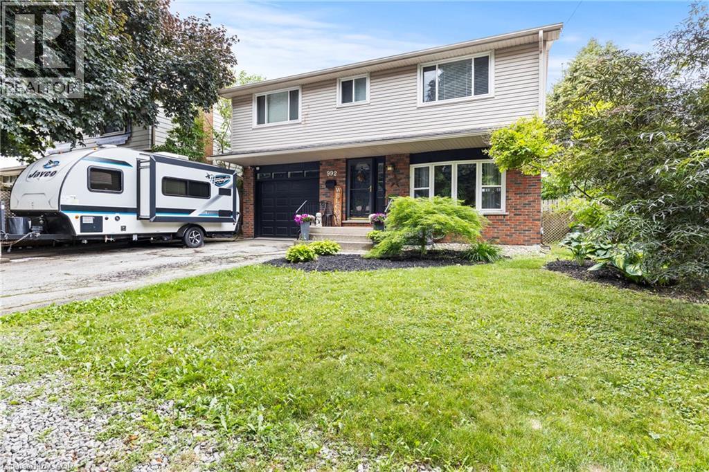 Photo 3 of 992 Garth Street, Hamilton ON