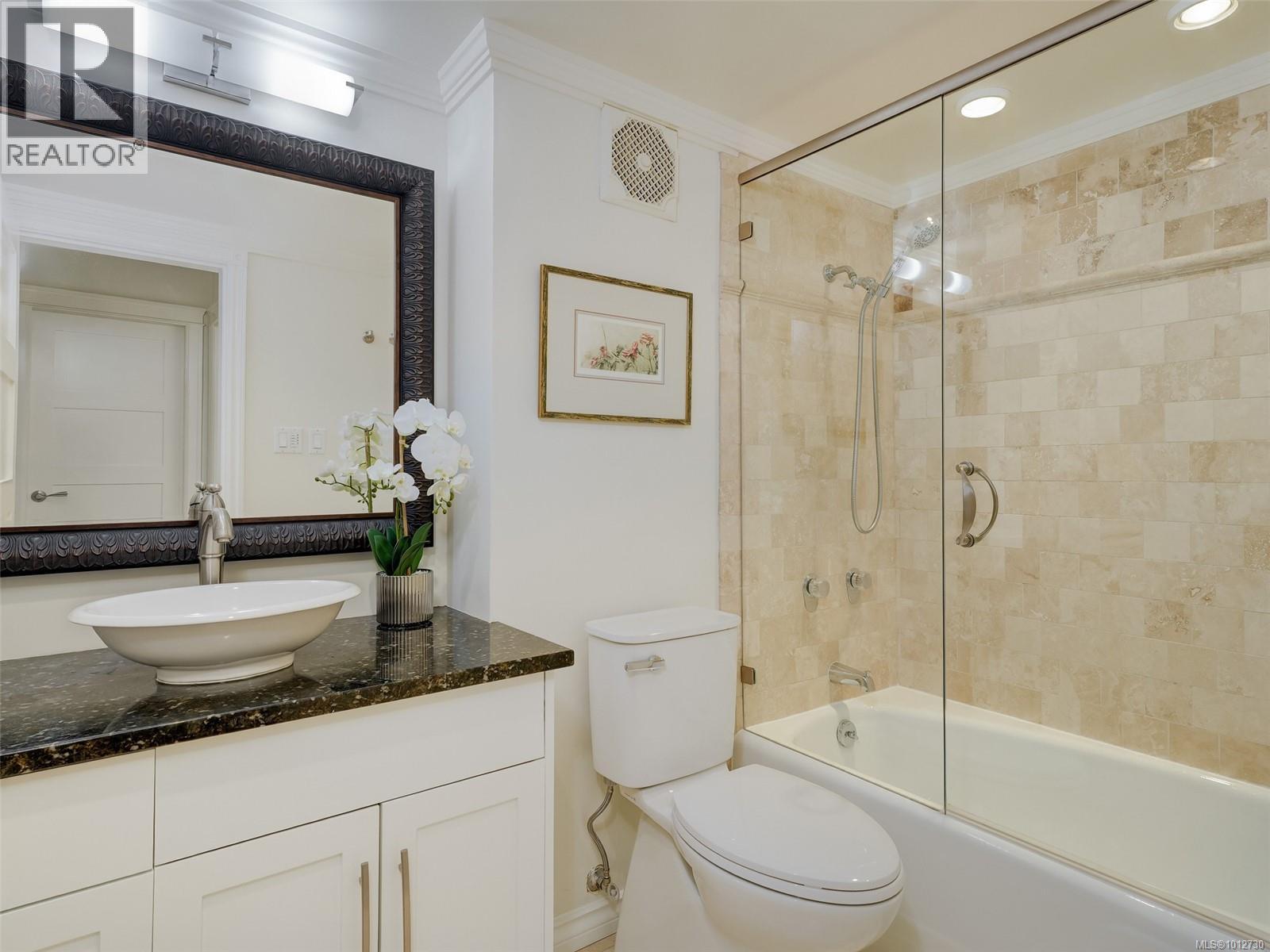 608 1159 Beach Drive, Oak Bay