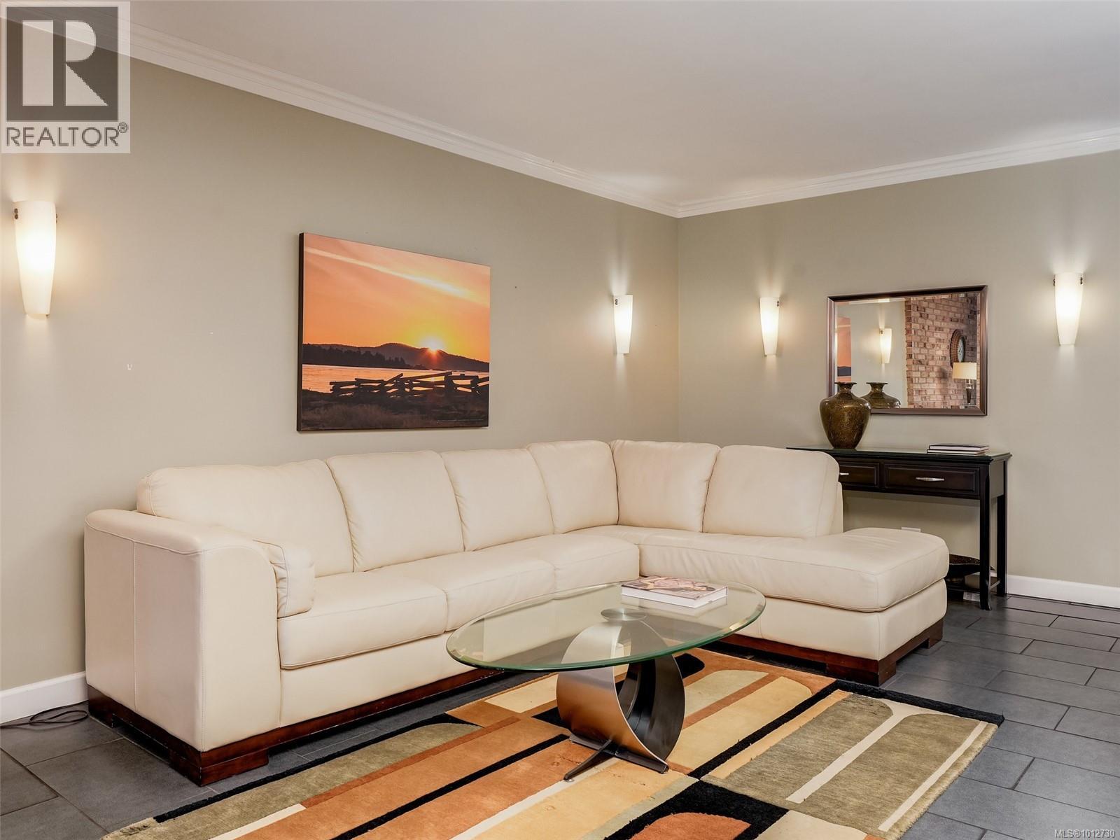 608 1159 Beach Drive, Oak Bay