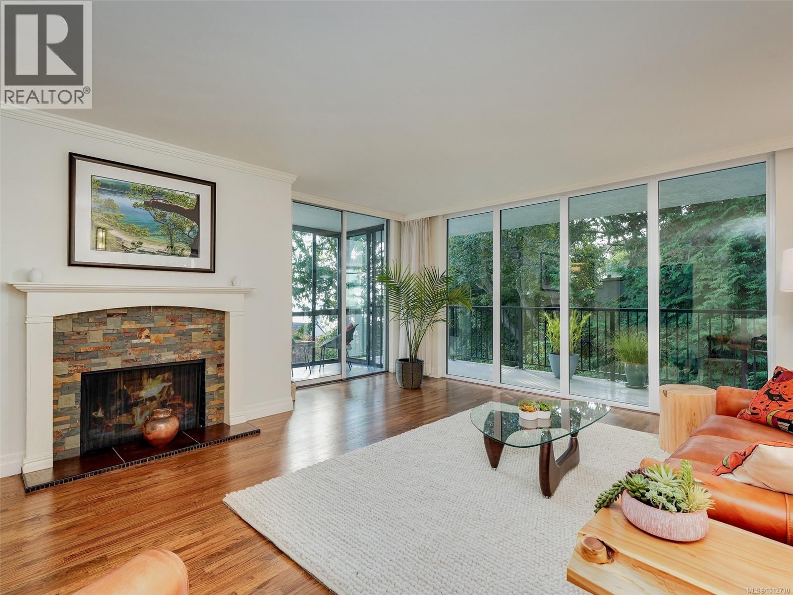 608 1159 Beach Drive, Oak Bay