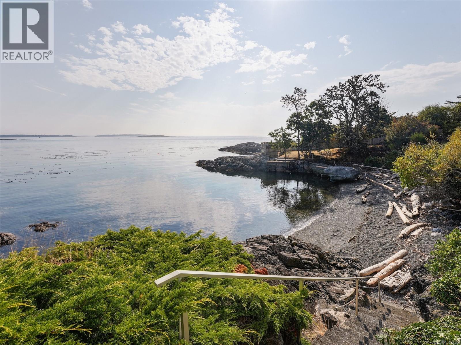608 1159 Beach Drive, Oak Bay