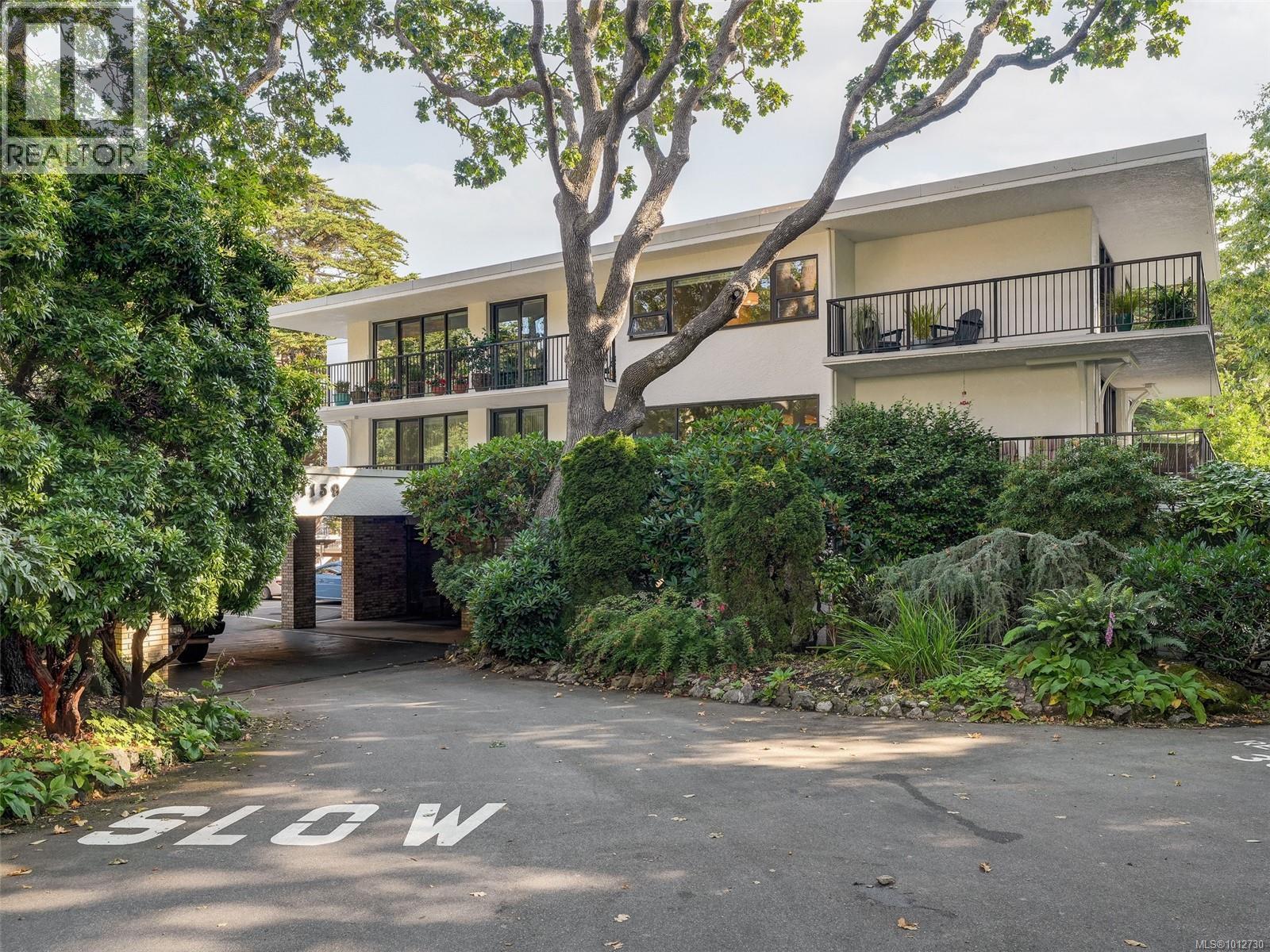 608 1159 Beach Drive, Oak Bay