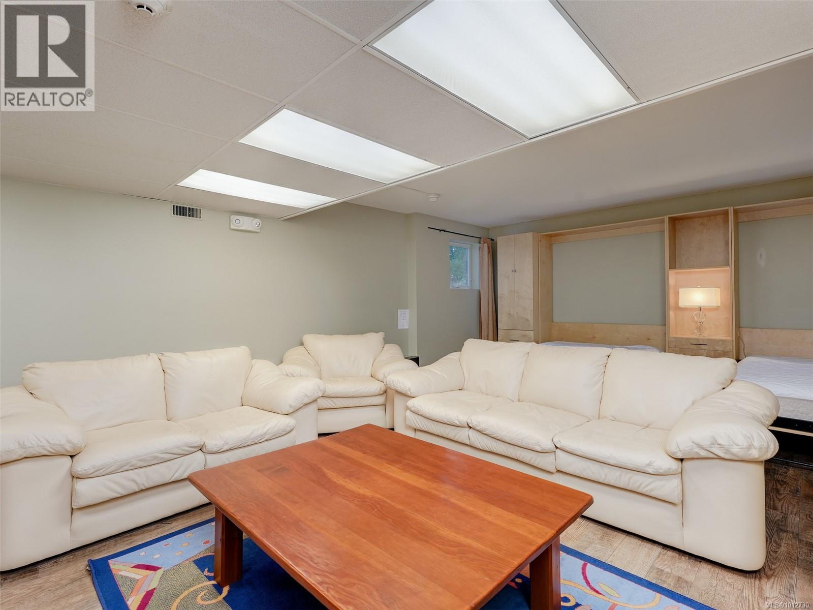 608 1159 Beach Drive, Oak Bay
