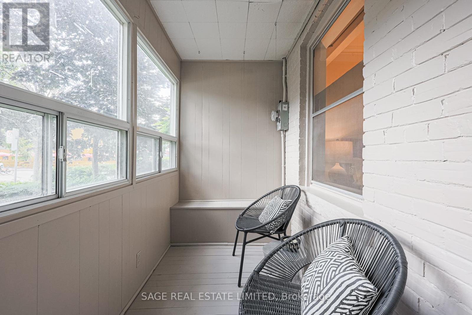 Photo 4 of 140 Strachan Avenue, Toronto ON