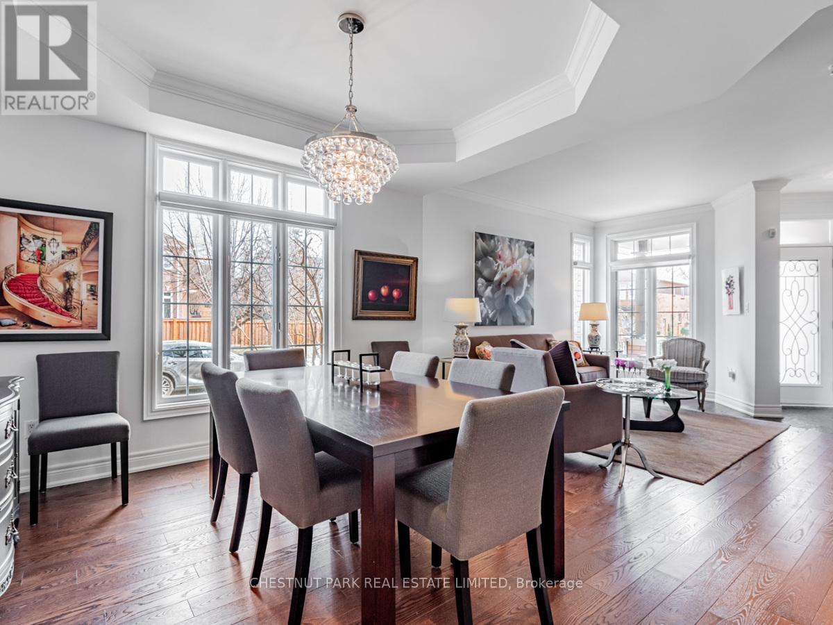 Photo 20 of 86 Forest Lane Drive, Vaughan ON